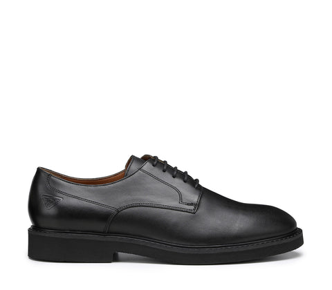 Men's Shoes with Strings in Black Leather